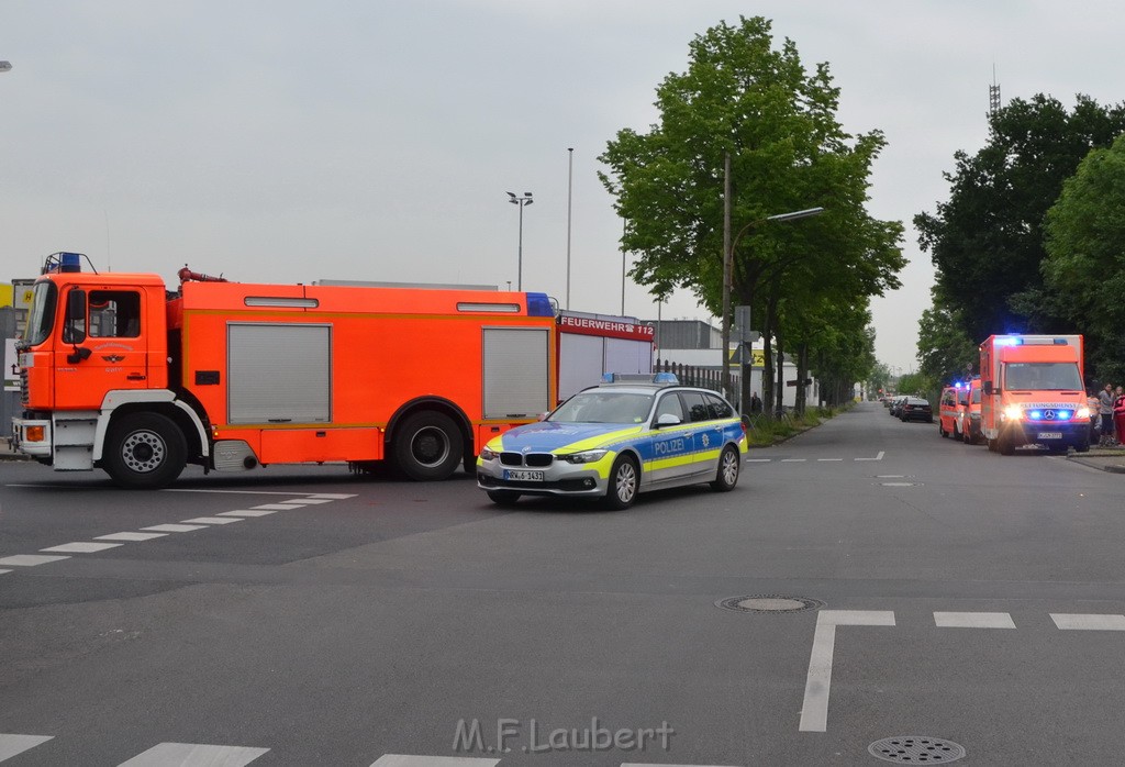 Feuer Koeln Porz Gremberghoven Oberstr P90.JPG - Miklos Laubert